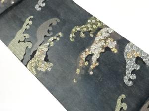 未使用品　岡文織物製　引箔荒波に花々・松・紅葉・古典柄模様織出し袋帯（未仕立て）